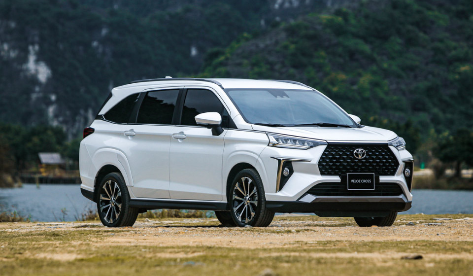 So Sanh Toyota Innova Cross Va Veloz Cross